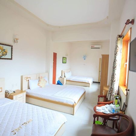 Jiny Tran Hotel Duong Dong  Buitenkant foto