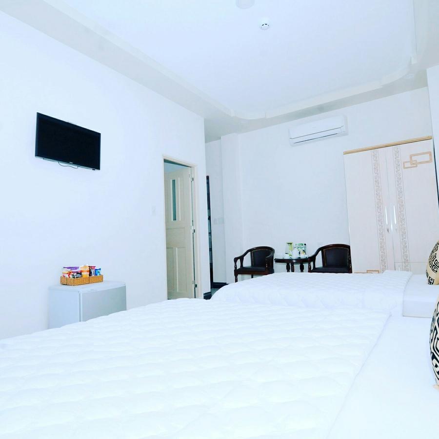 Jiny Tran Hotel Duong Dong  Buitenkant foto