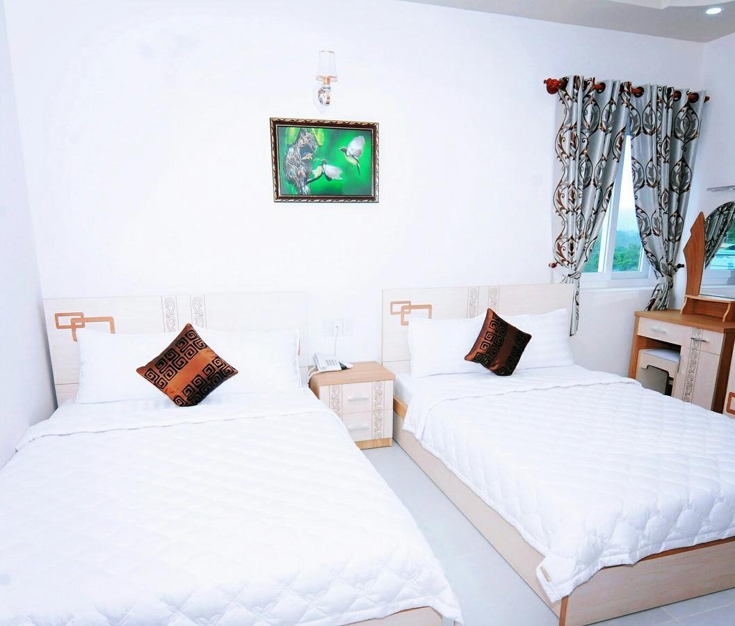 Jiny Tran Hotel Duong Dong  Buitenkant foto