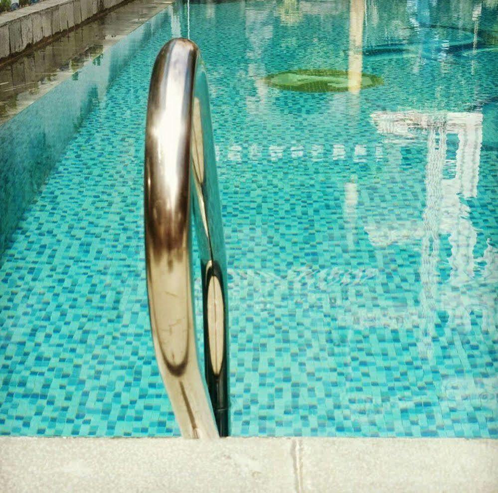 Jiny Tran Hotel Duong Dong  Buitenkant foto