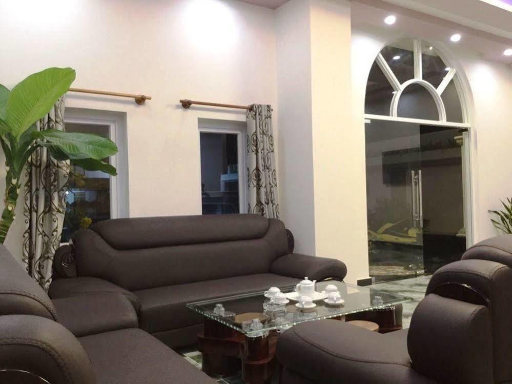 Jiny Tran Hotel Duong Dong  Buitenkant foto